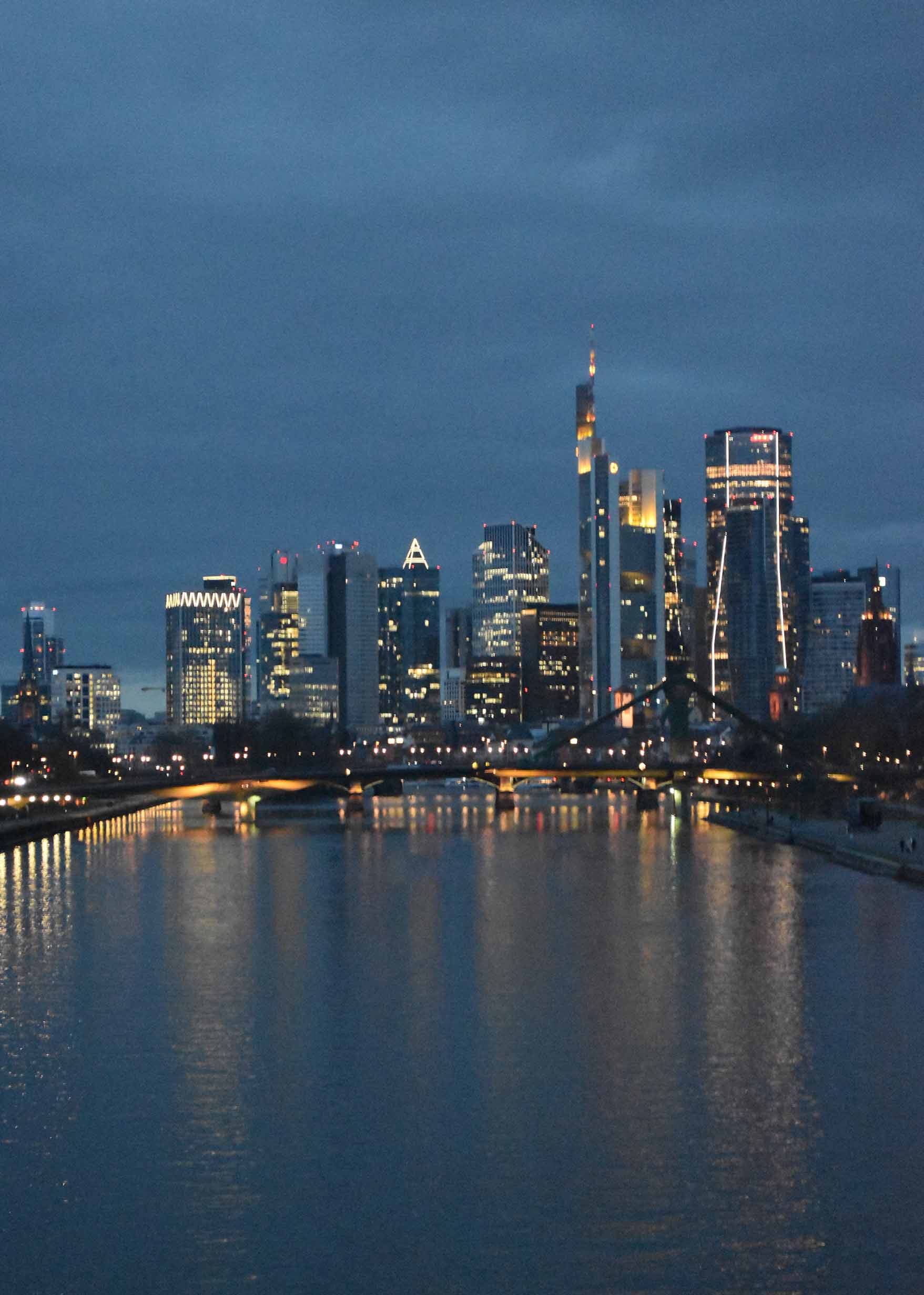 Frankfurt Skyline Abends